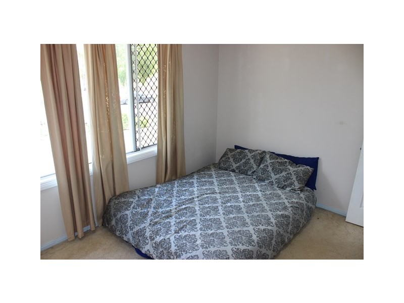 21 Sealy Street, Silkstone QLD 4304