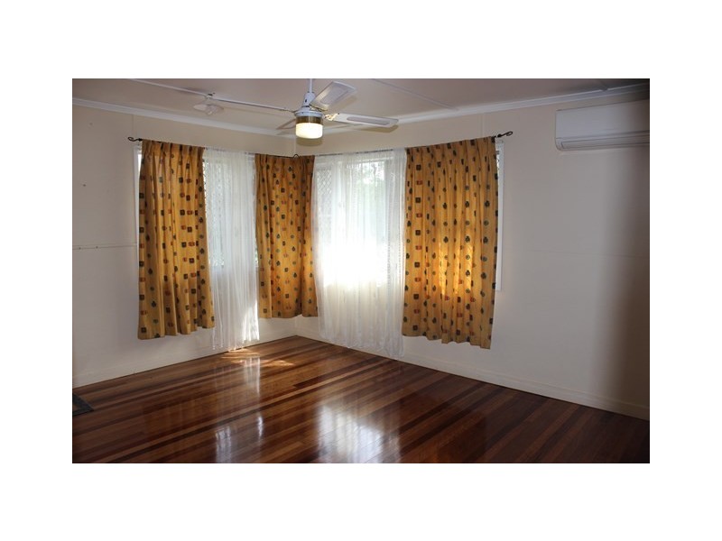 11 Melbourne Street, Brassall QLD 4305