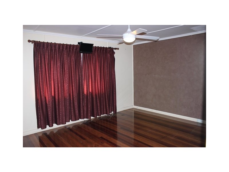 11 Melbourne Street, Brassall QLD 4305