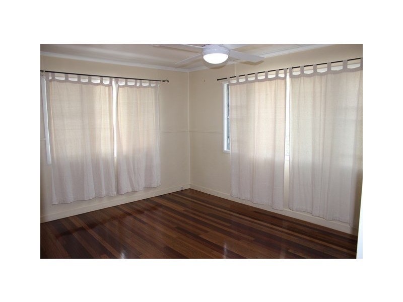 11 Melbourne Street, Brassall QLD 4305