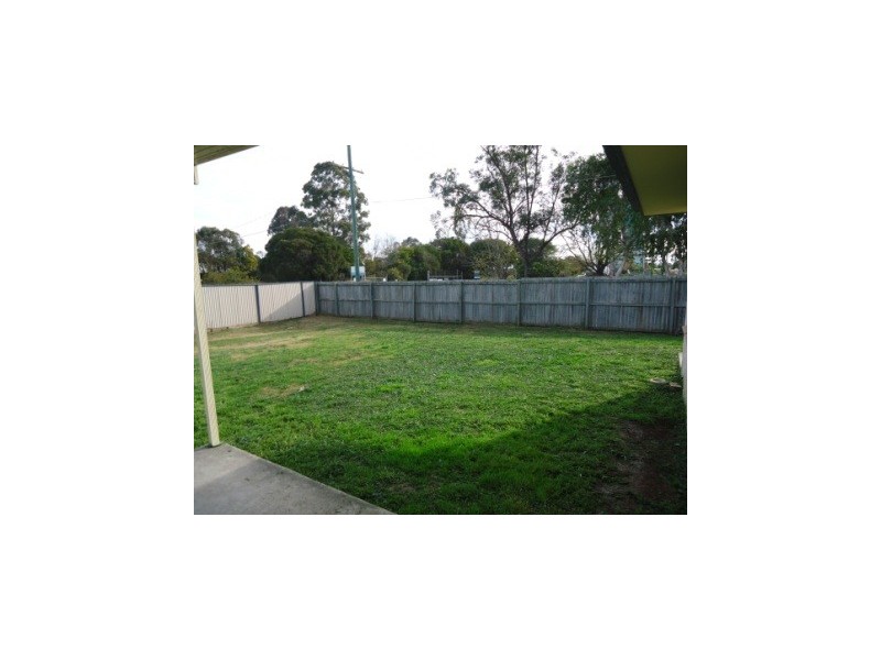 1 Colonial Court, Raceview QLD 4305