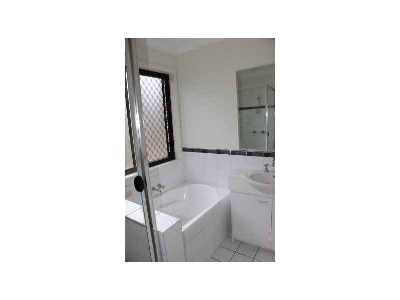 8 Tulipwood Close, Brassall QLD 4305