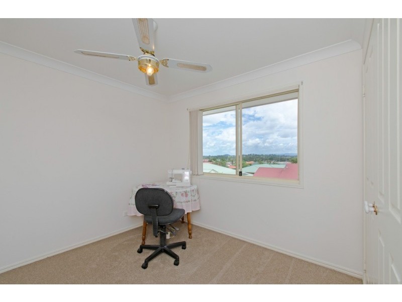 14 Discovery Street, Flinders View QLD 4305