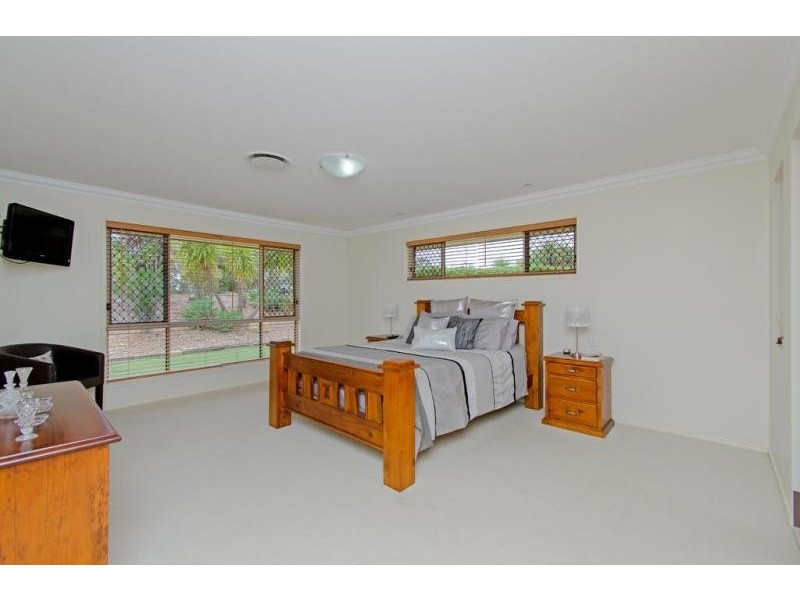 13-15 Newsky Court, Deebing Heights QLD 4306