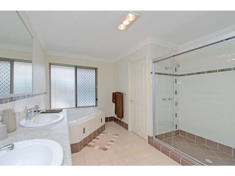 13-15 Newsky Court, Deebing Heights QLD 4306