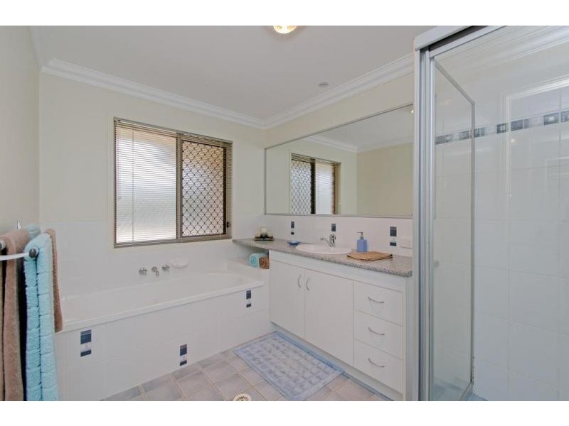 13-15 Newsky Court, Deebing Heights QLD 4306