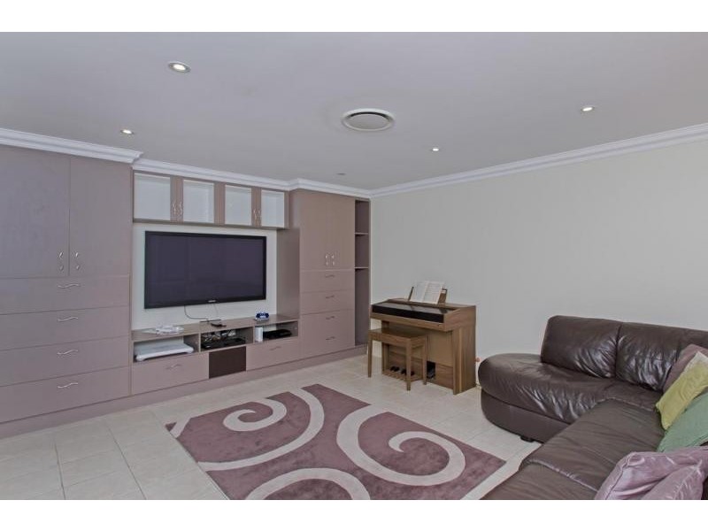 13-15 Newsky Court, Deebing Heights QLD 4306