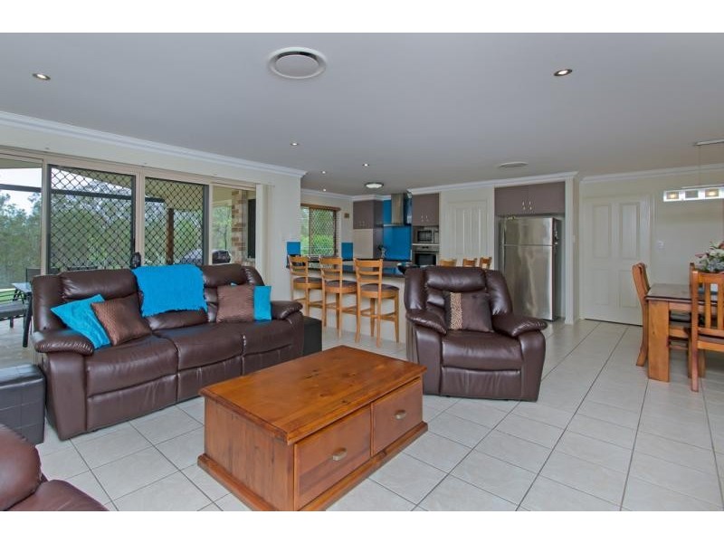 13-15 Newsky Court, Deebing Heights QLD 4306