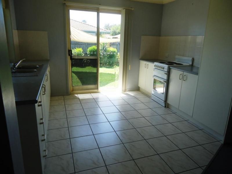 13 Pioneer Drive, Raceview QLD 4305