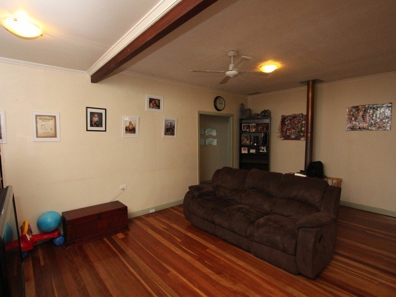 22 Bridge Street, North Booval QLD 4304