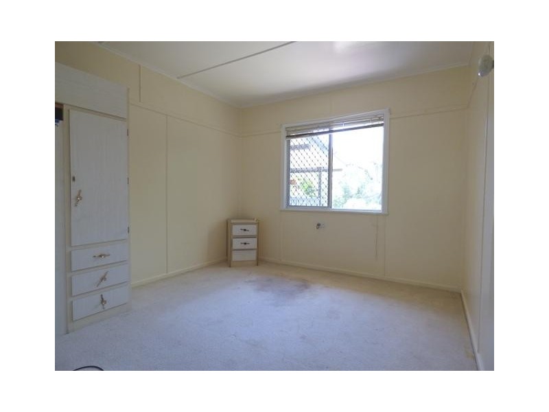 64 Bergin Street, North Booval QLD 4304