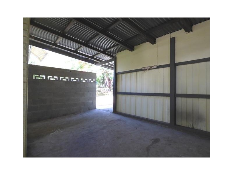 64 Bergin Street, North Booval QLD 4304