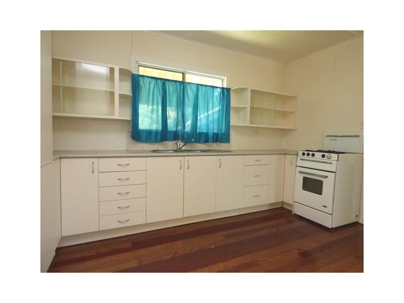 64 Bergin Street, North Booval QLD 4304