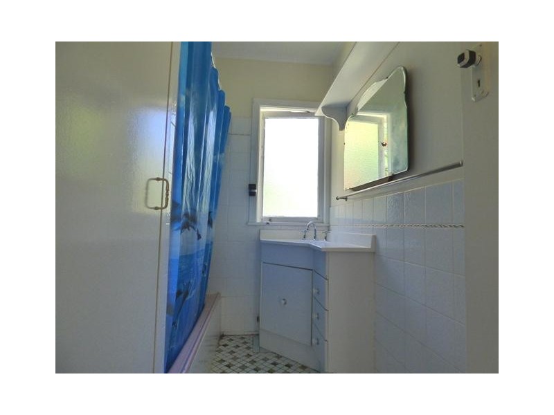 64 Bergin Street, North Booval QLD 4304