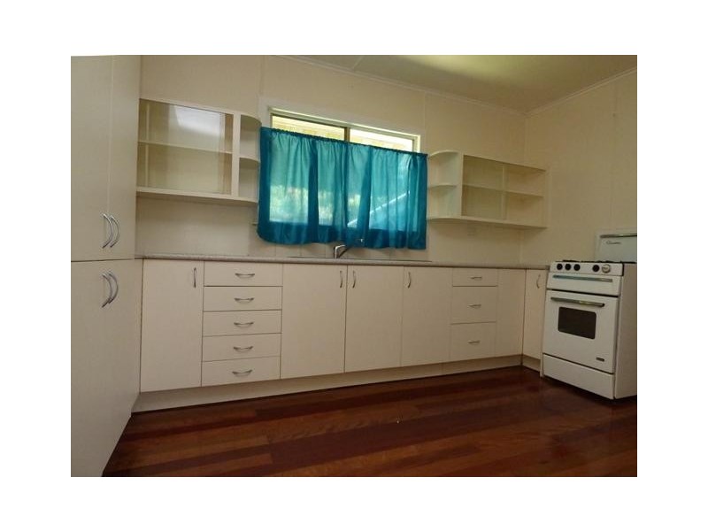 64 Bergin Street, North Booval QLD 4304