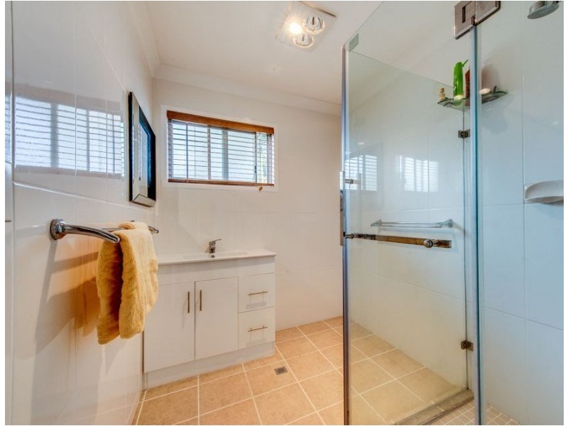 117 North Station Road, North Booval QLD 4304