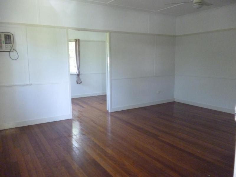 5 Adam Street, One Mile QLD 4305