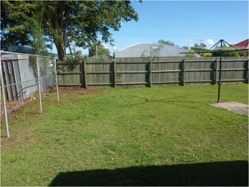 5 Adam Street, One Mile QLD 4305