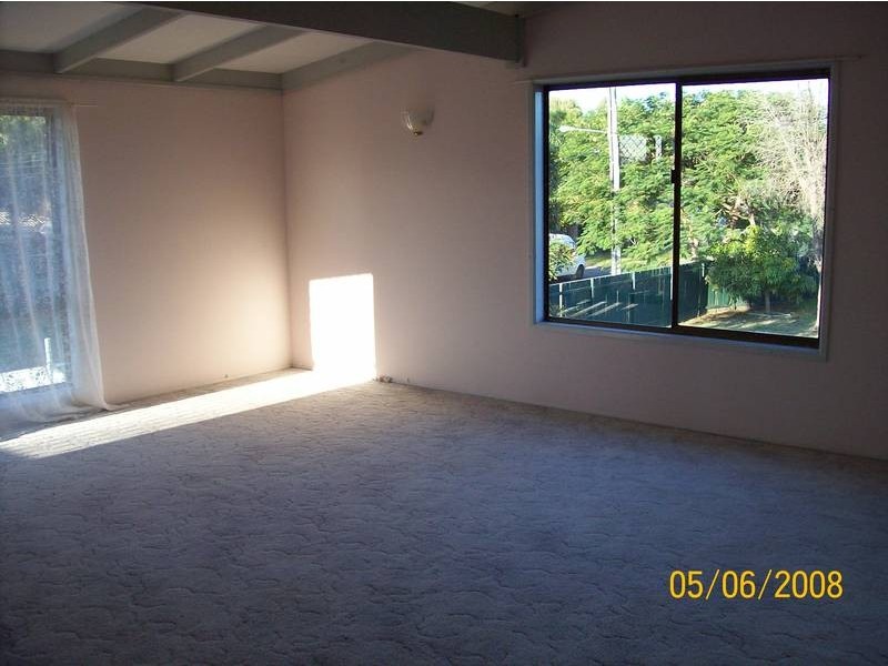 25 Helen Street, North Booval QLD 4304