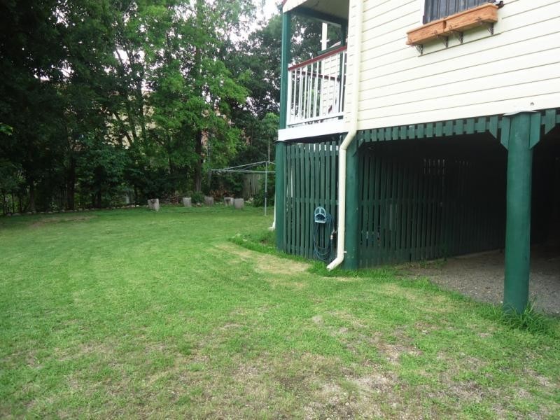 8 Darling Street East, Ipswich QLD 4305