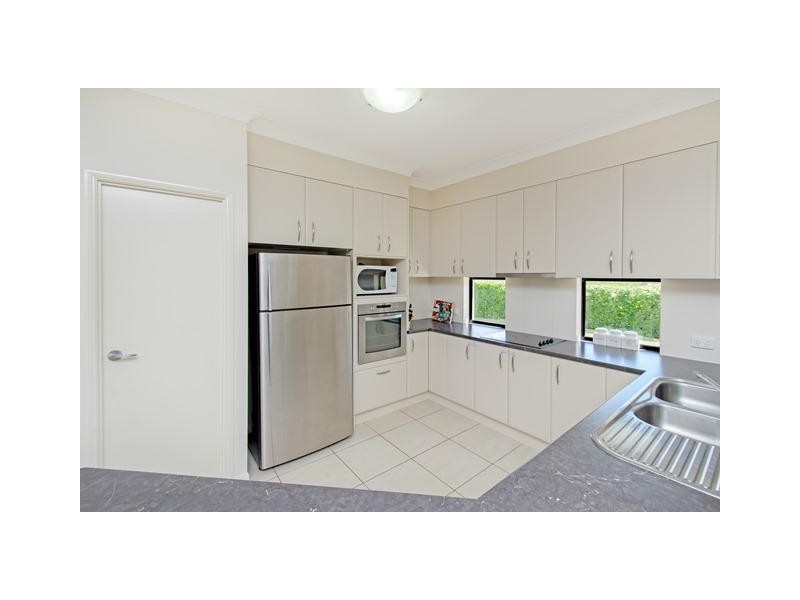 2 Donald Place, Brassall QLD 4305