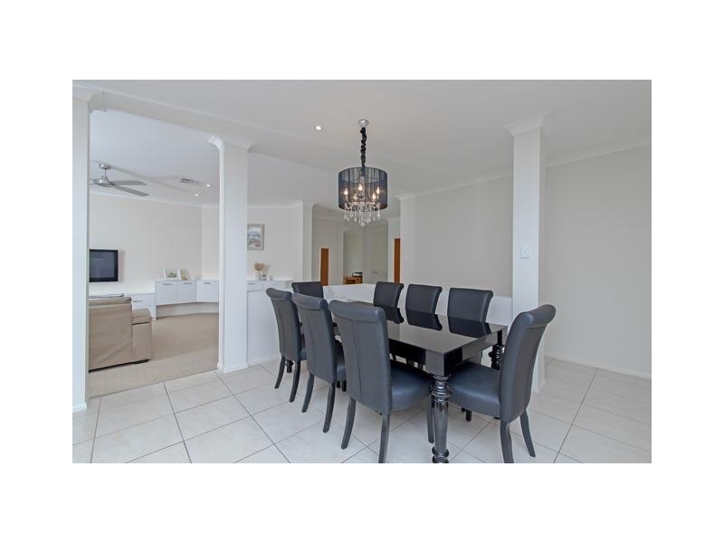 2 Donald Place, Brassall QLD 4305