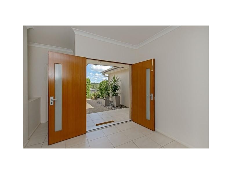 2 Donald Place, Brassall QLD 4305