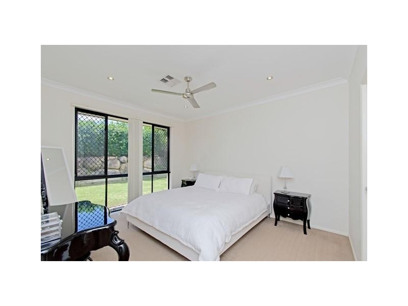 2 Donald Place, Brassall QLD 4305