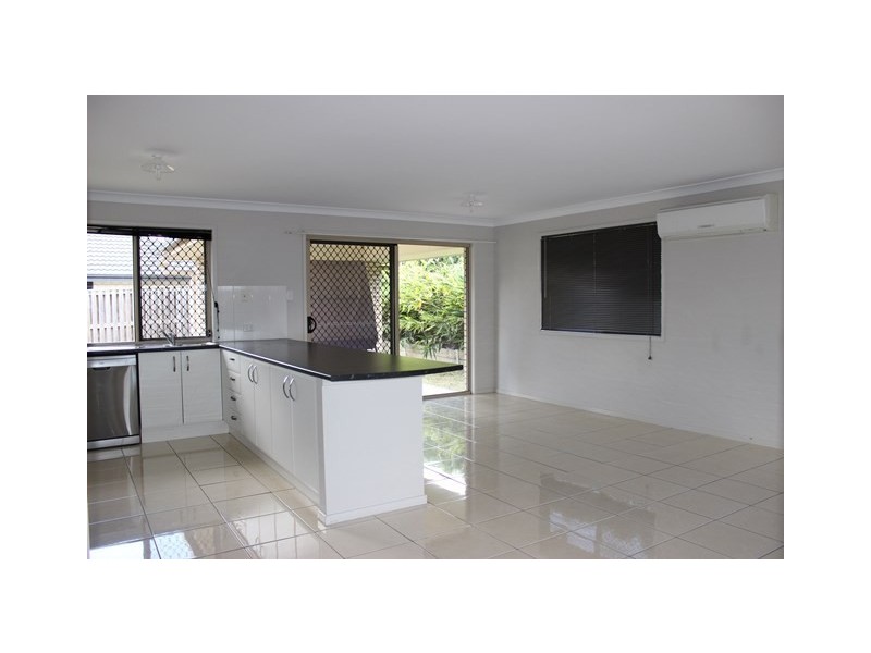 6 Broadwood Street, Fernvale QLD 4306