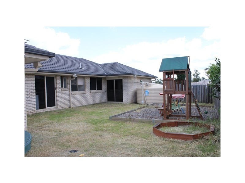 6 Broadwood Street, Fernvale QLD 4306