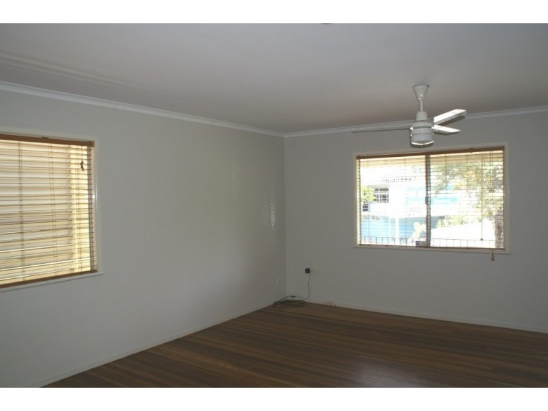 2 Wellen Street, Bundamba QLD 4304