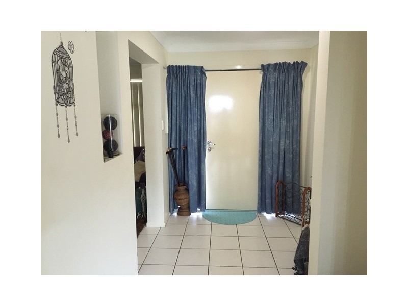 9 Tea Tree Place, Raceview QLD 4305