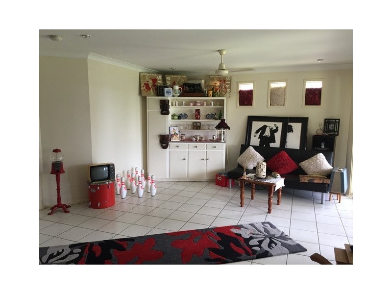 9 Tea Tree Place, Raceview QLD 4305