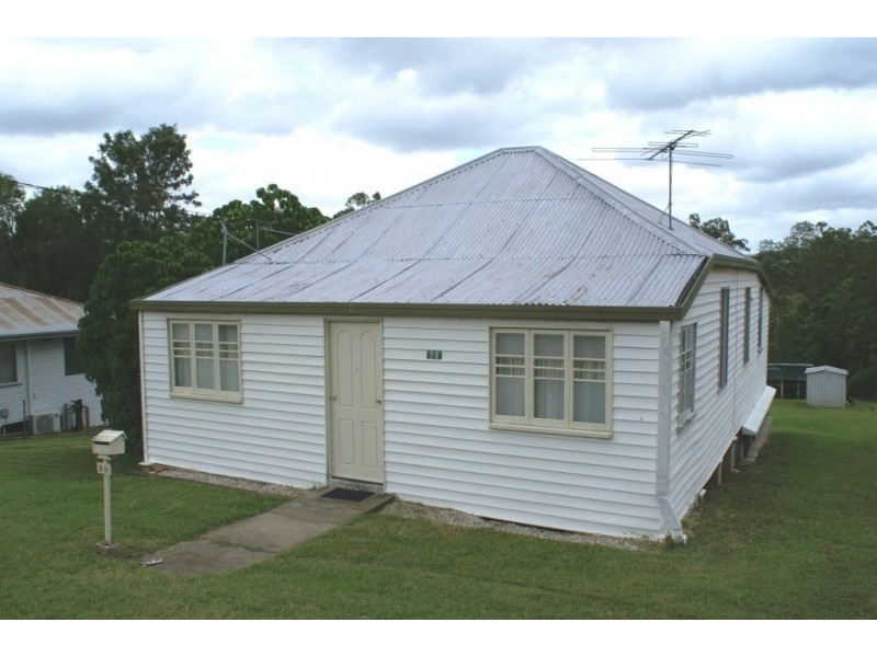 20 Campbell Street, Woodend QLD 4305