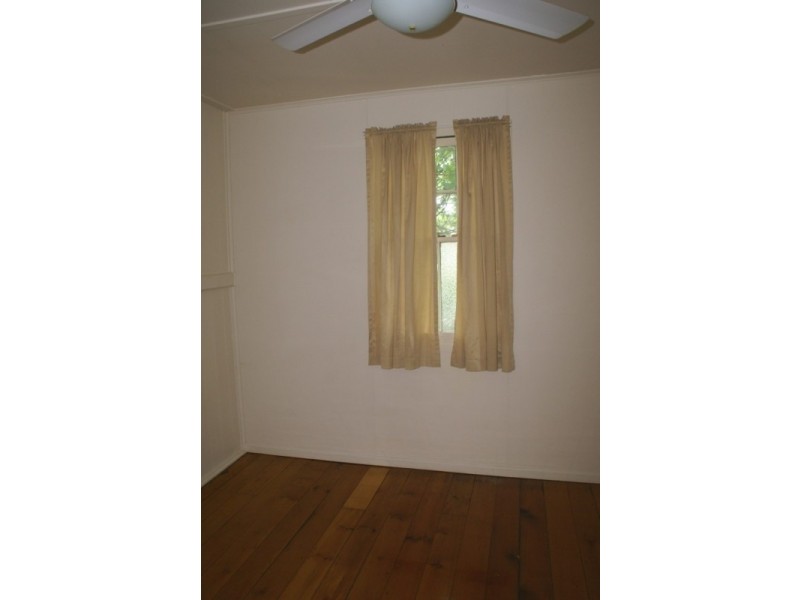 20 Campbell Street, Woodend QLD 4305