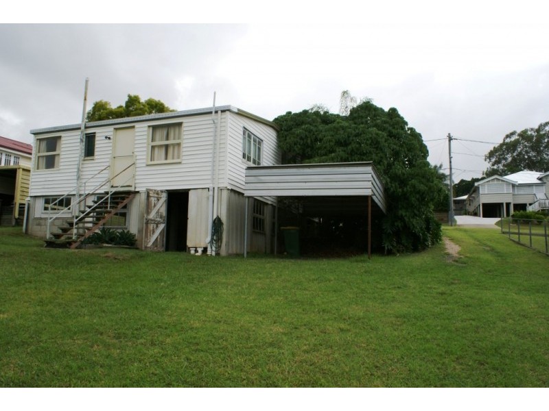 20 Campbell Street, Woodend QLD 4305