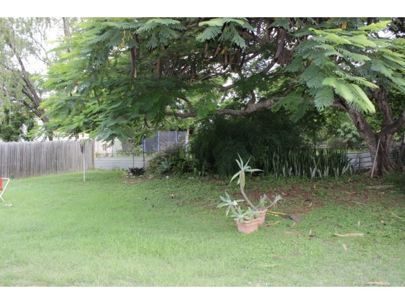 5 Gledson Street, North Booval QLD 4304