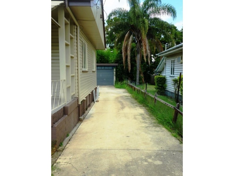 9 Spengler Street, East Ipswich QLD 4305