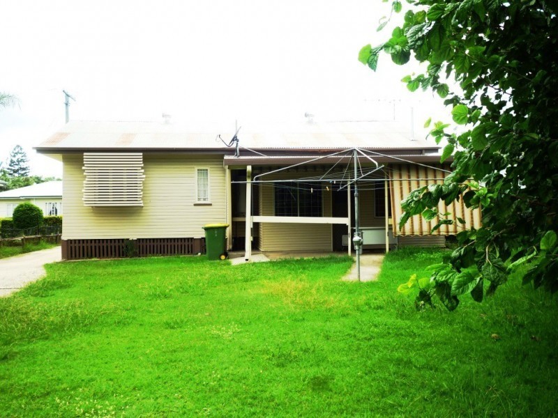 9 Spengler Street, East Ipswich QLD 4305