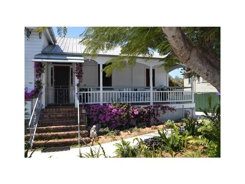 35 North Station Road, North Booval QLD 4304