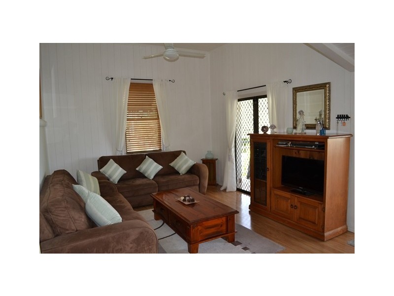 35 North Station Road, North Booval QLD 4304