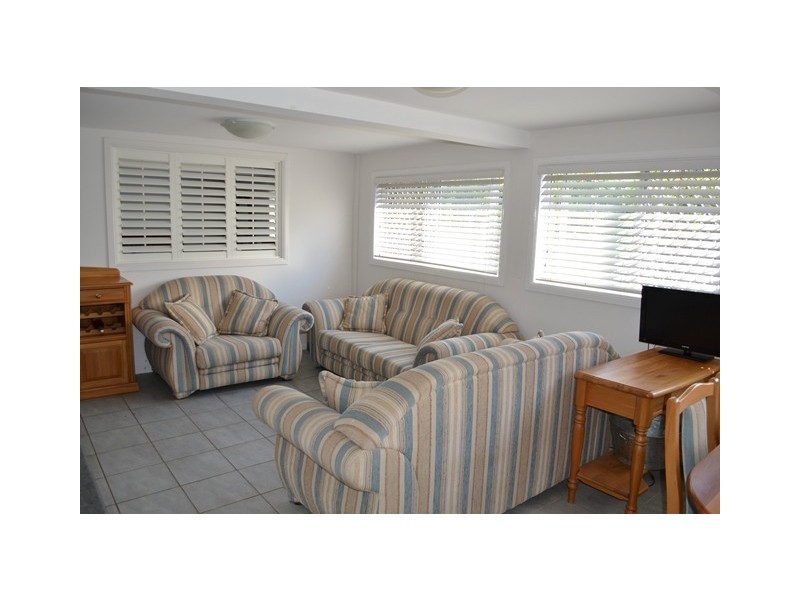 35 North Station Road, North Booval QLD 4304