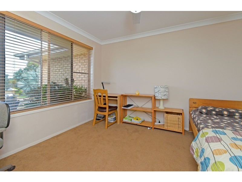 25 Pearse Drive, Brassall QLD 4305
