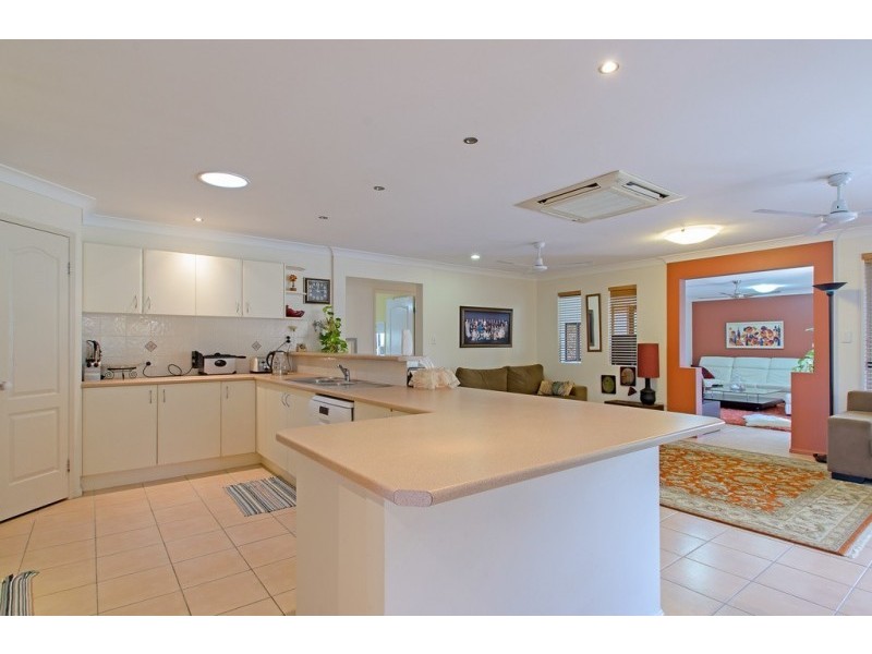 25 Pearse Drive, Brassall QLD 4305
