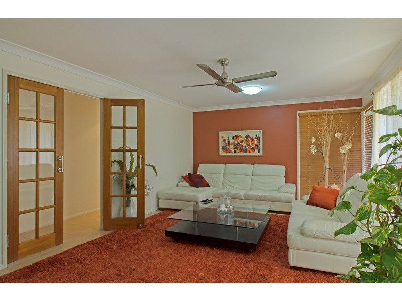 25 Pearse Drive, Brassall QLD 4305
