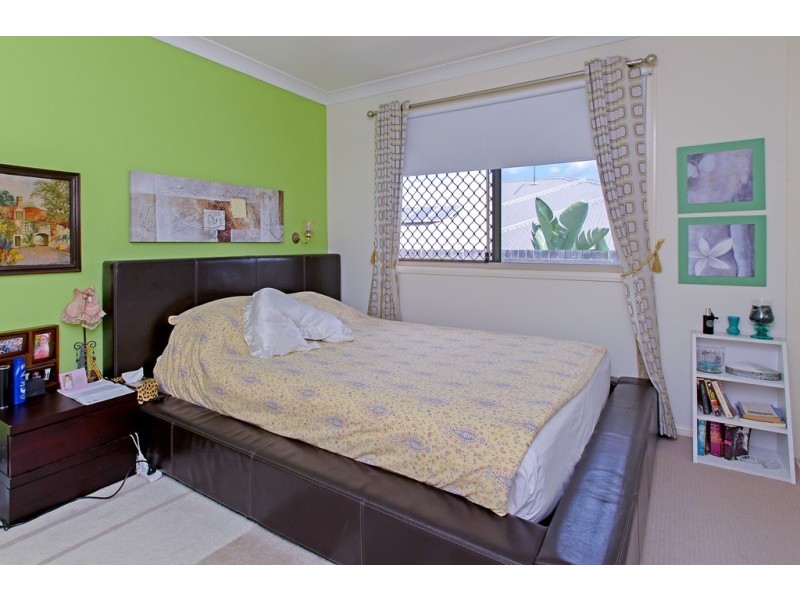 25 Pearse Drive, Brassall QLD 4305