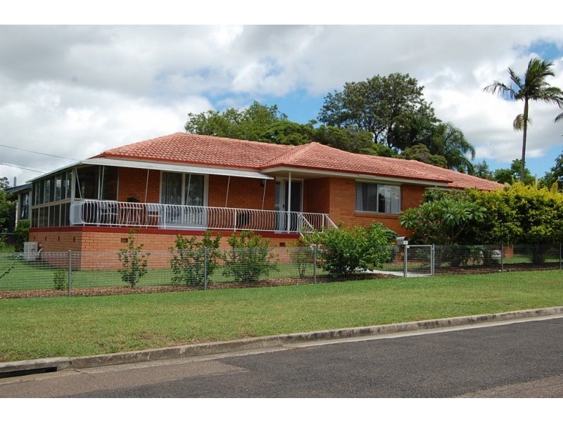 2 Hayes Street, Brassall QLD 4305