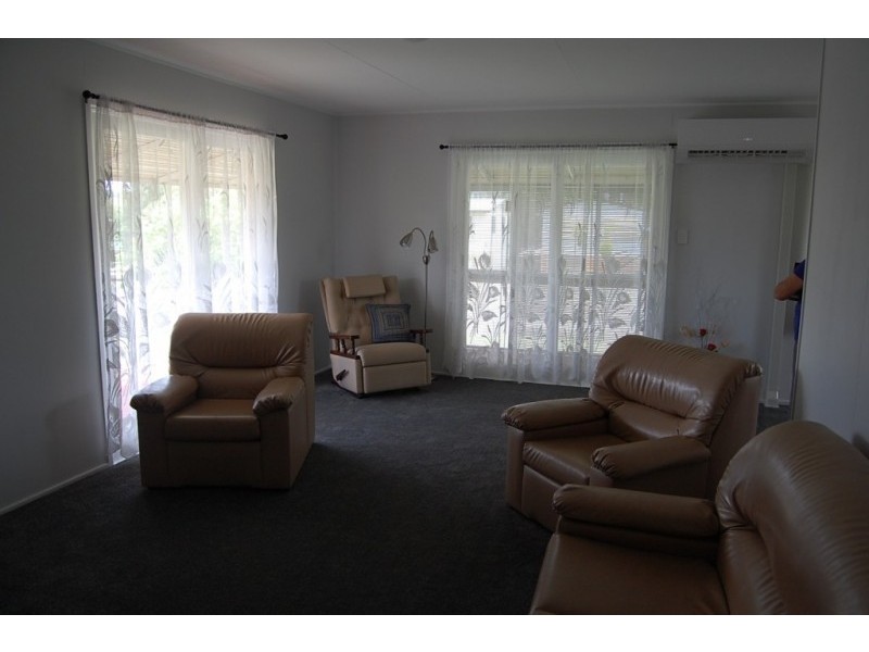 2 Hayes Street, Brassall QLD 4305