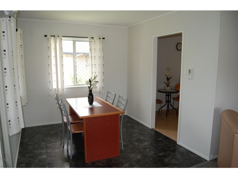 2 Hayes Street, Brassall QLD 4305