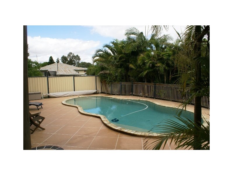 2 Edward Street, Rosewood QLD 4340